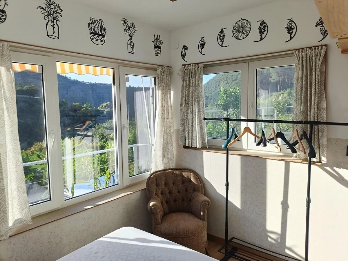 Holiday home Villa Maria, Mas Que Pernoctar Ojen Spain